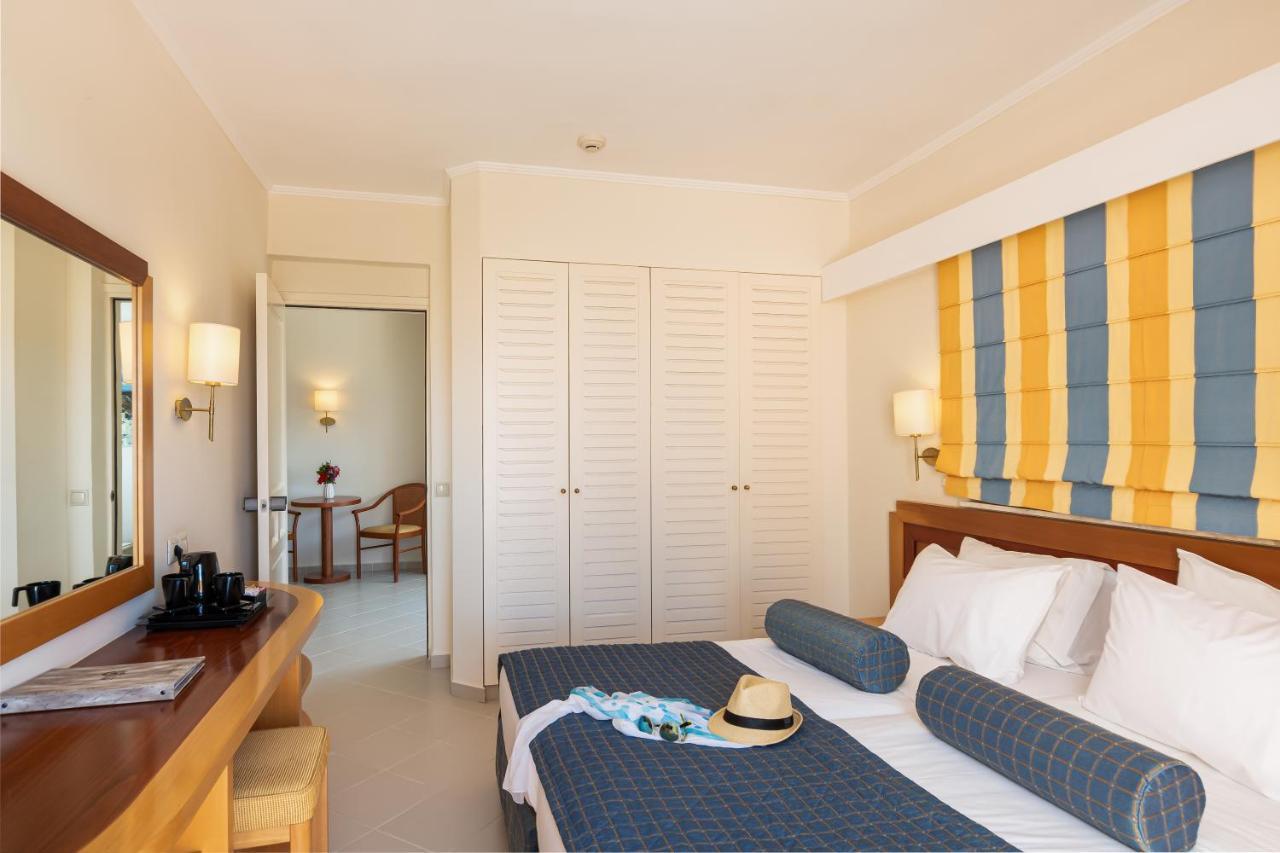 Anissa Beach Hotel Hersonissos  Exterior photo