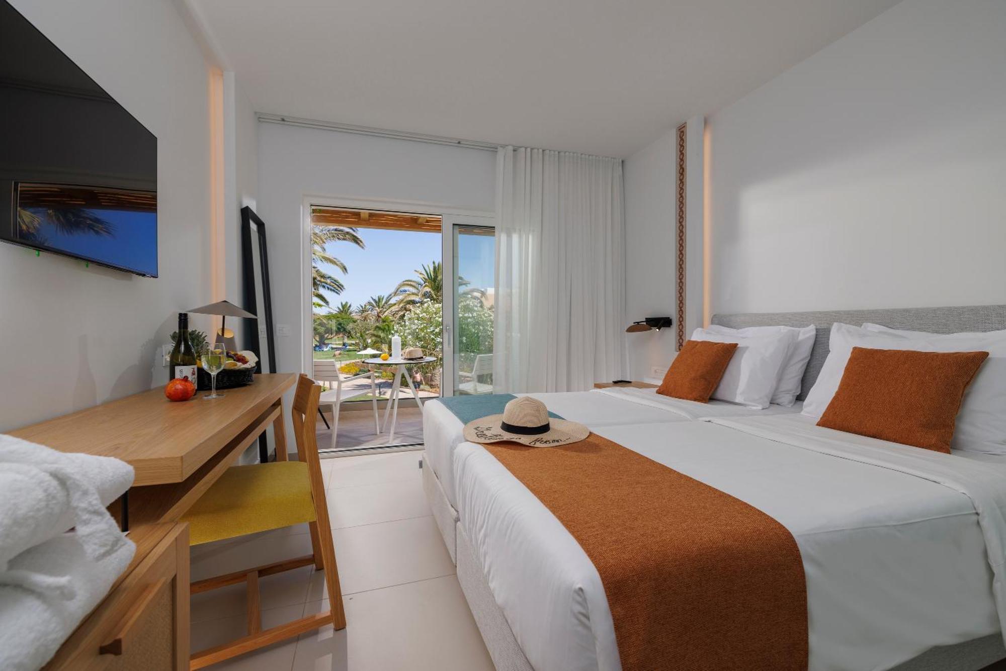 Anissa Beach Hotel Hersonissos  Exterior photo